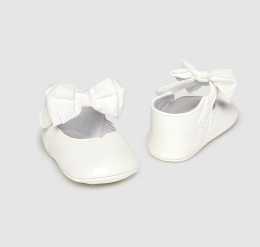 Mayoral Baby Girl White Maryjane Pram Shoes with Bow 9961