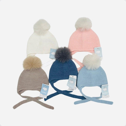 Mac Ilusion Pom Hat with Ties 18-36m