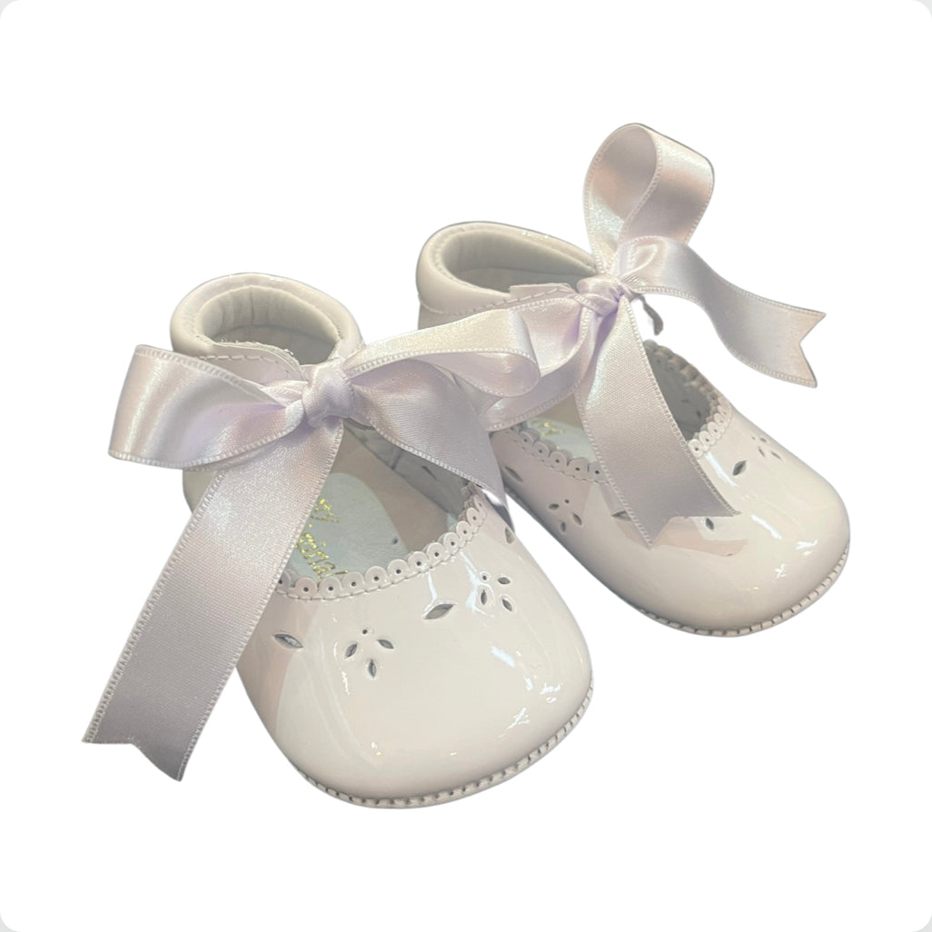 Pretty Originals Baby Girl White Patent Bow Pram Shoes